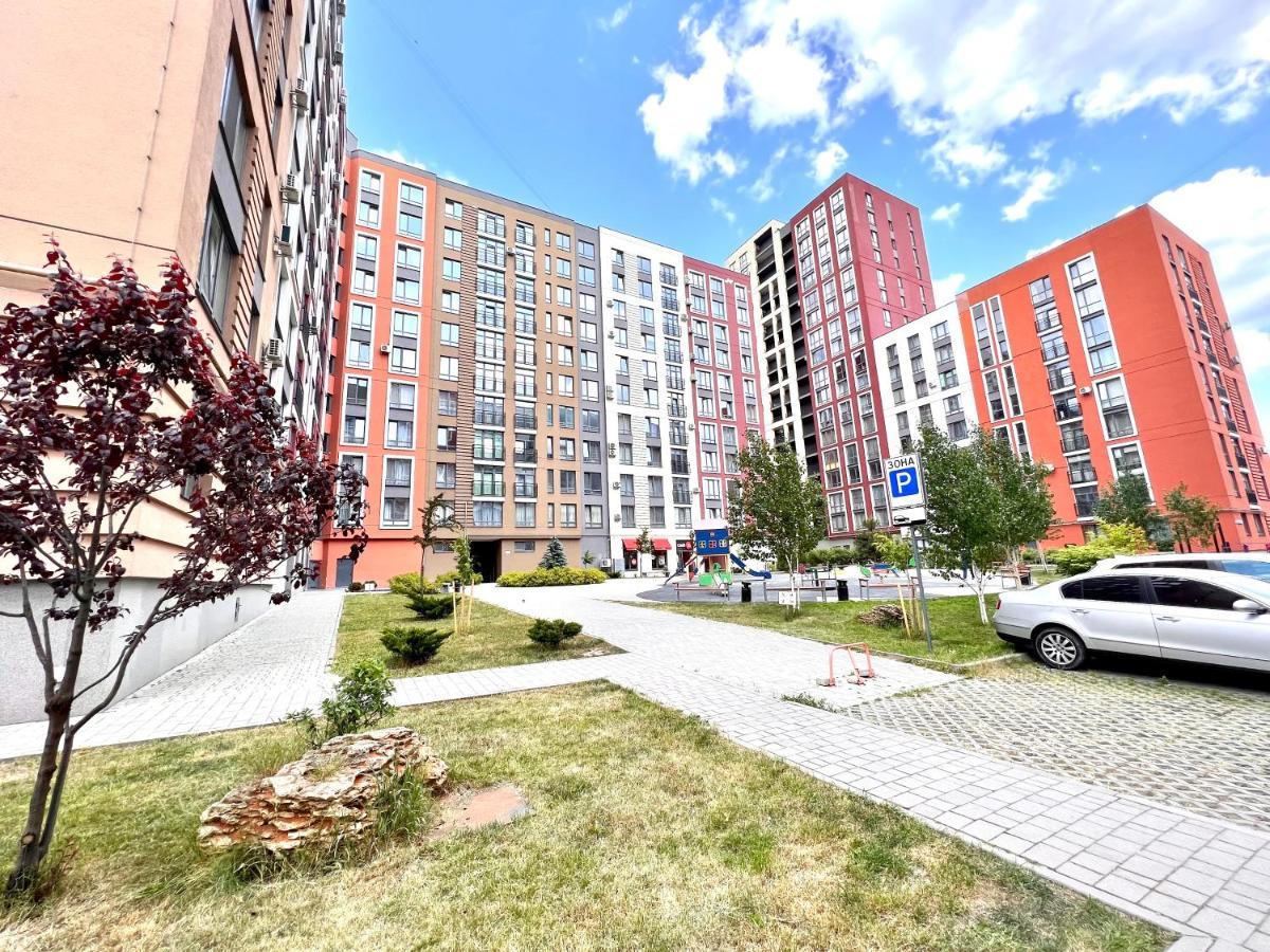 Osapart Cozy Apartment In A Complex Semycvit Lviv Luaran gambar