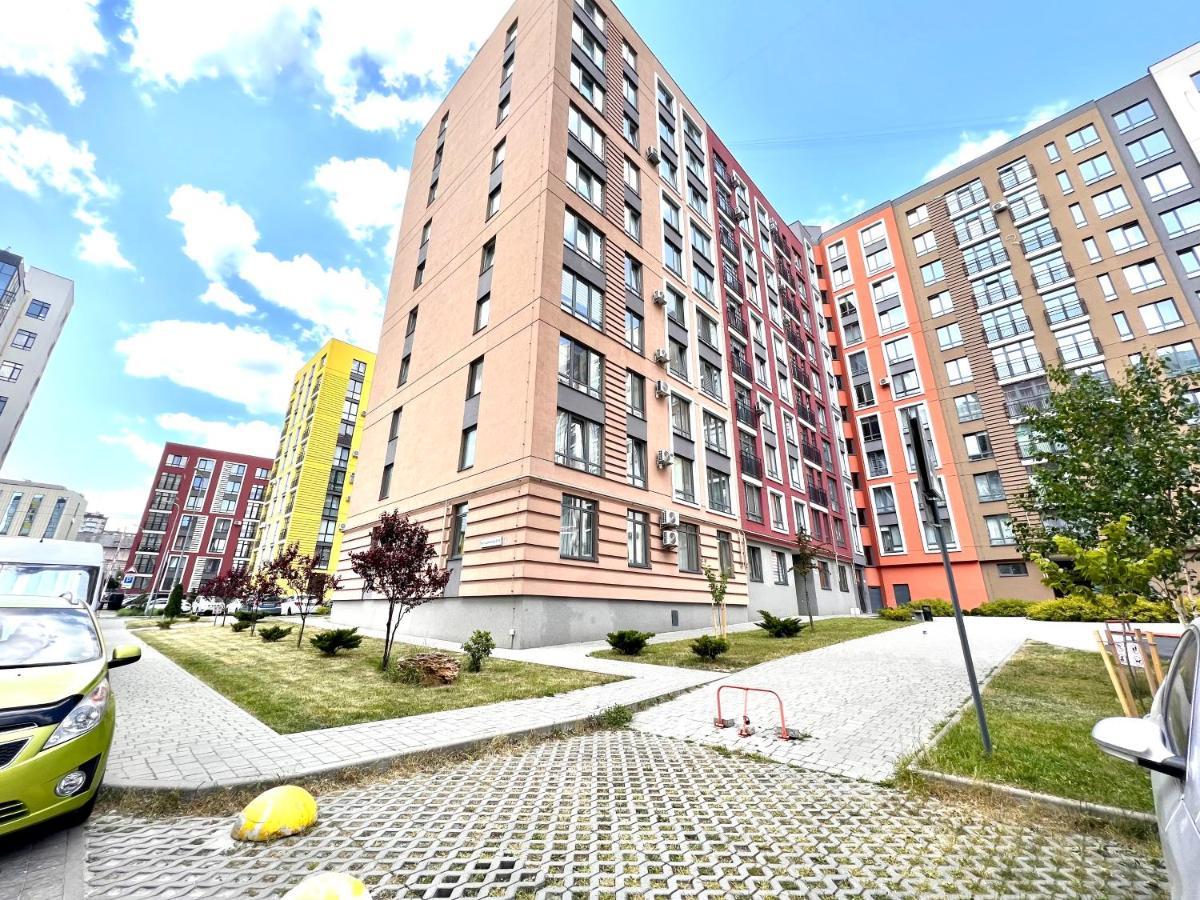 Osapart Cozy Apartment In A Complex Semycvit Lviv Luaran gambar