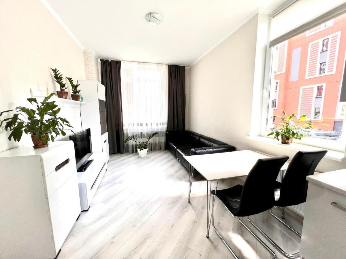 Osapart Cozy Apartment In A Complex Semycvit Lviv Luaran gambar