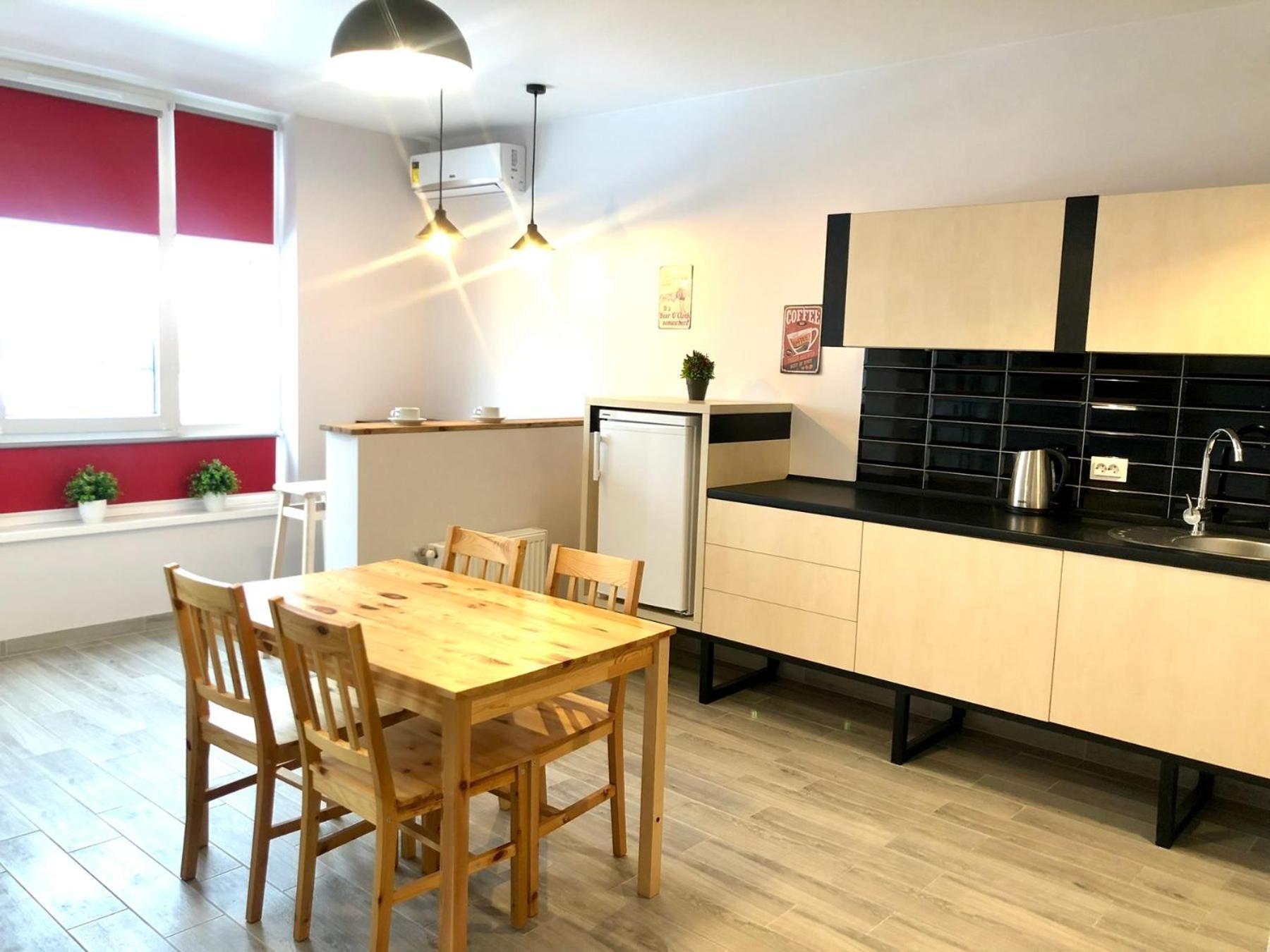 Osapart Cozy Apartment In A Complex Semycvit Lviv Luaran gambar
