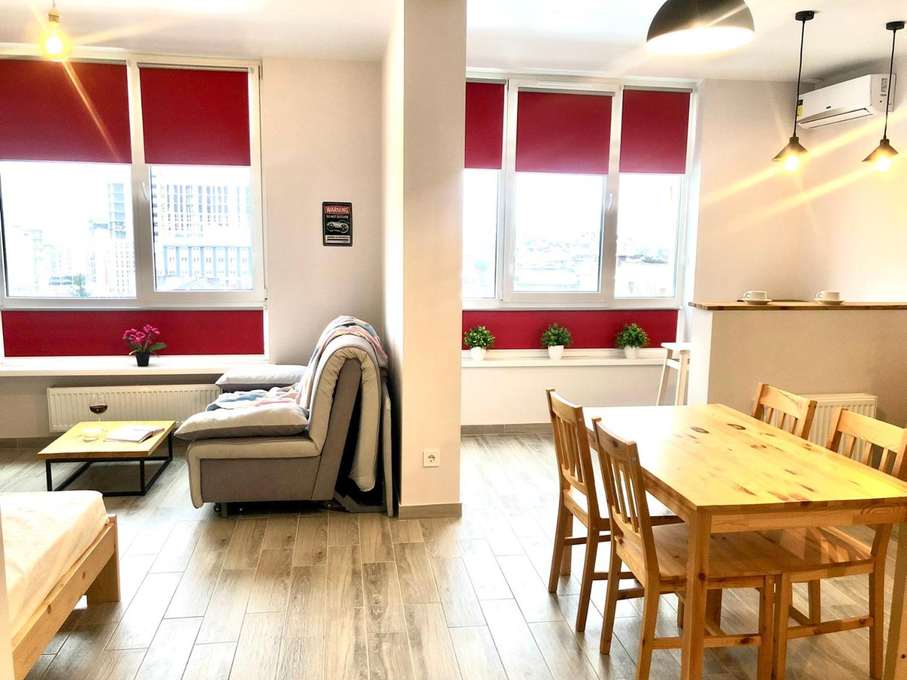 Osapart Cozy Apartment In A Complex Semycvit Lviv Luaran gambar